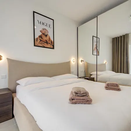 The Valley Collection - B23 *