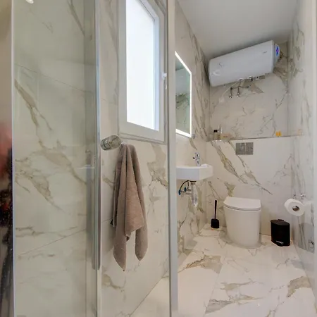 アパート The Valley Collection - B23 *