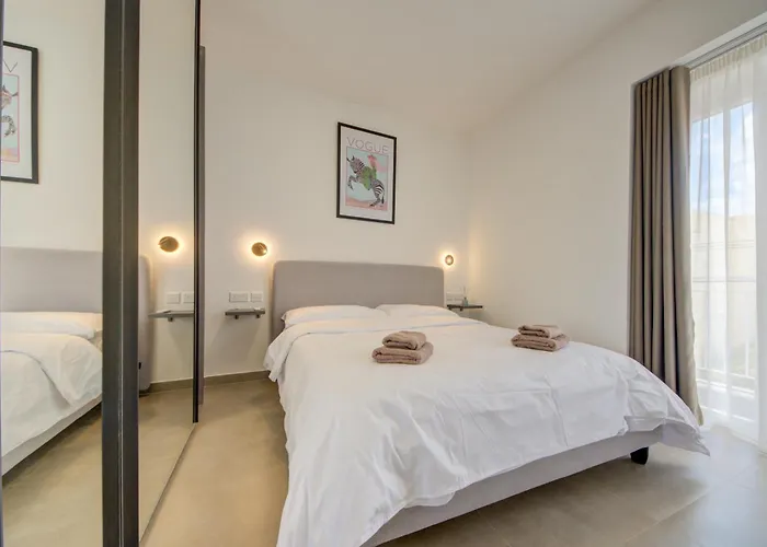 The Valley Collection - B23 *